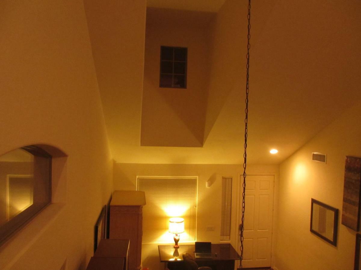 Art Gallery Vacation House Gilbert Esterno foto